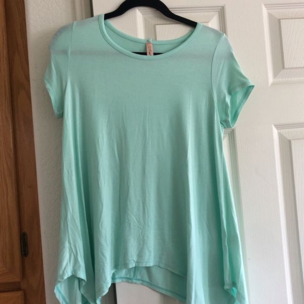 Brand new women’s long cut t-shirts